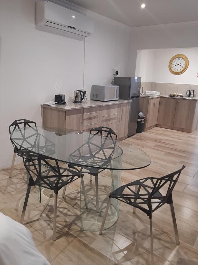 Apartament Sleep@161 Benade Drive Bloemfontein Zewnętrze zdjęcie