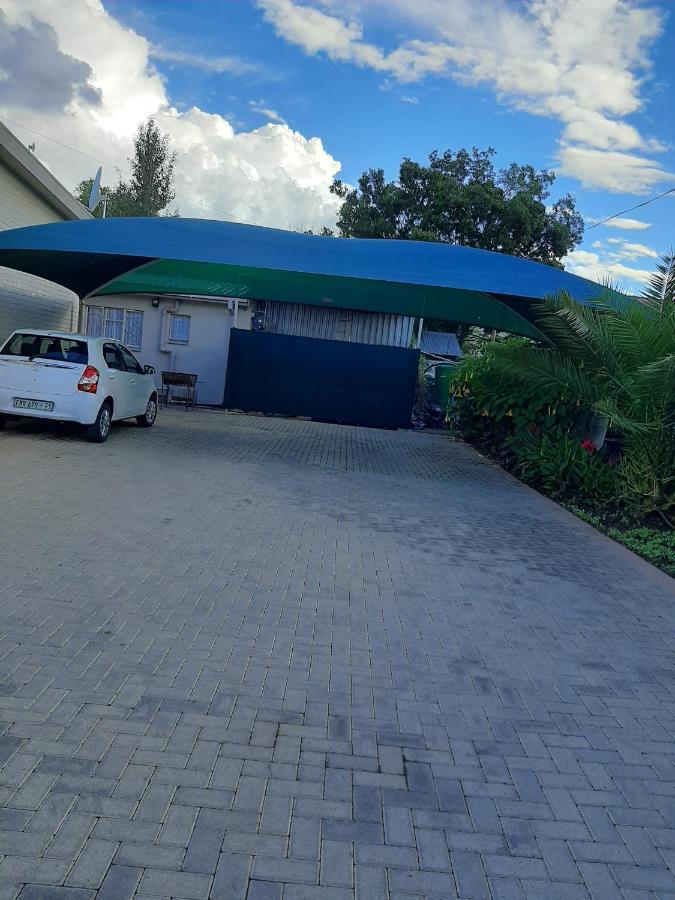Apartament Sleep@161 Benade Drive Bloemfontein Zewnętrze zdjęcie